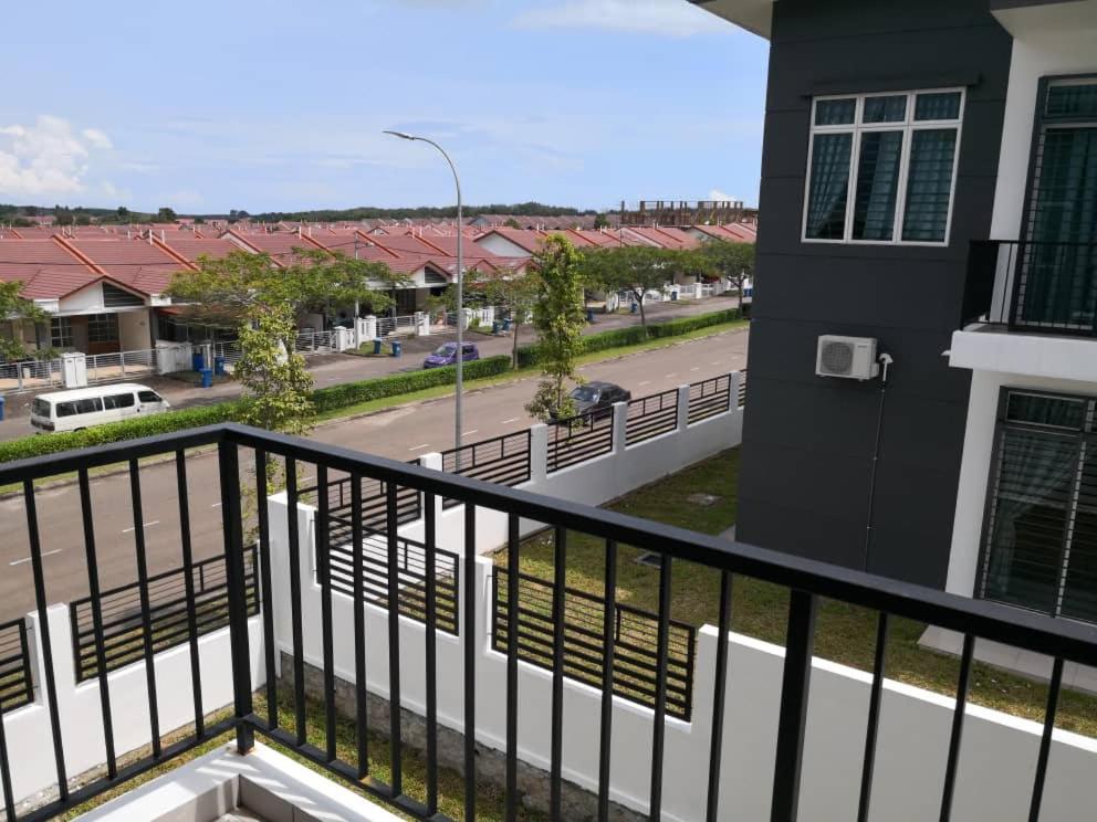 Johor Desaru Beach Bungalow Villas Kangkar Chemaran Exterior foto