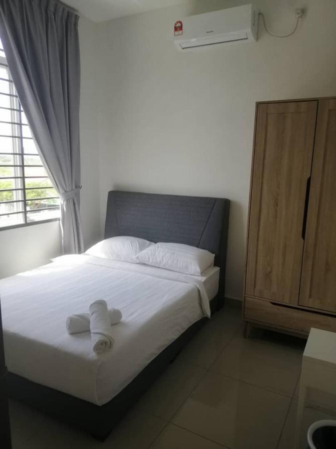 Johor Desaru Beach Bungalow Villas Kangkar Chemaran Exterior foto