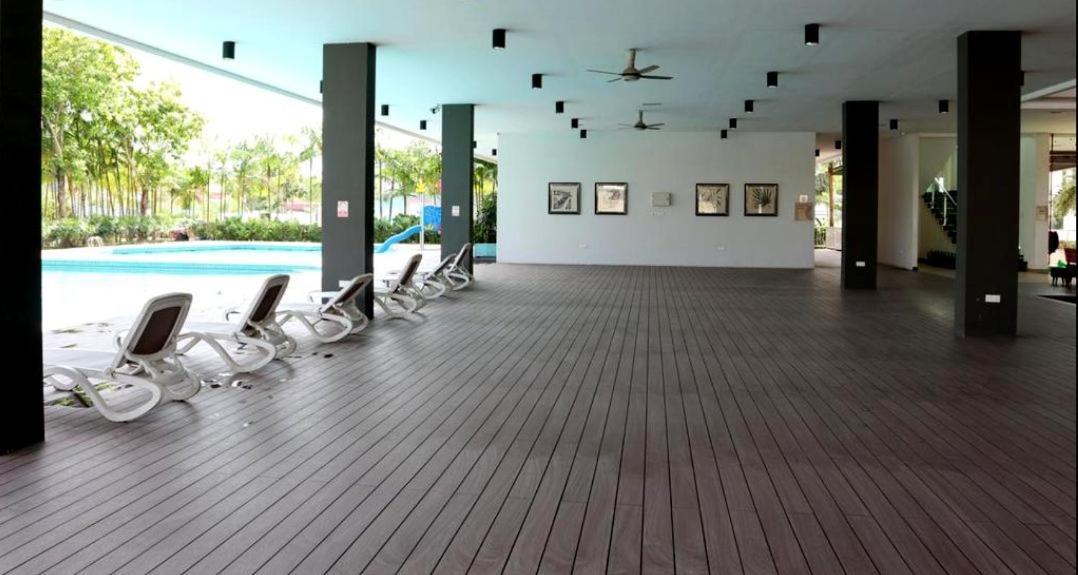 Johor Desaru Beach Bungalow Villas Kangkar Chemaran Exterior foto
